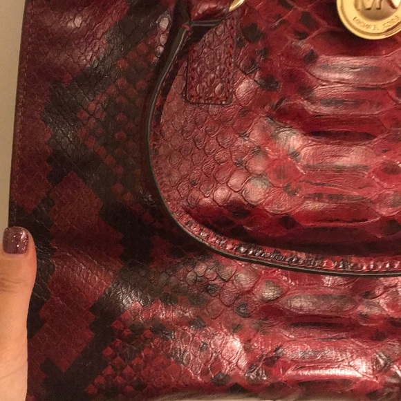 Micheal Kors bag - Picture 3 of 7